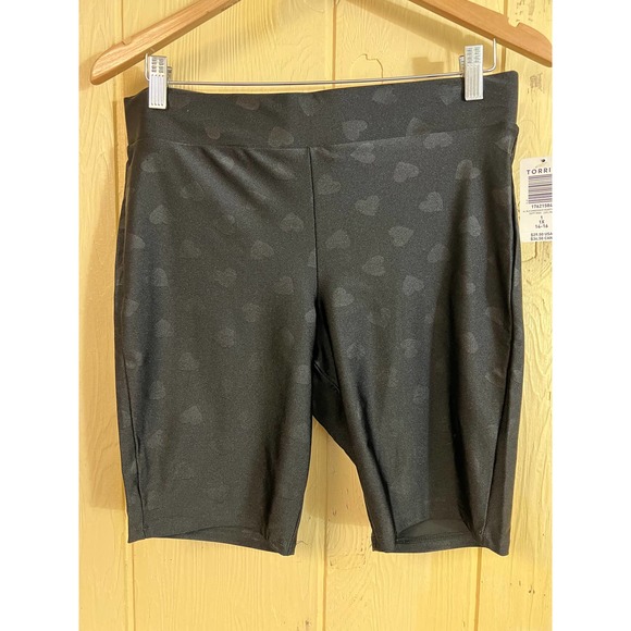 Torrid Shorts Womens 4X Biker Bermuda Heart Print Pull On Stretch Black - Picture 8 of 13